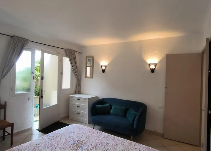 Appartement T2 Le Clos Fleuri Le Lavandou