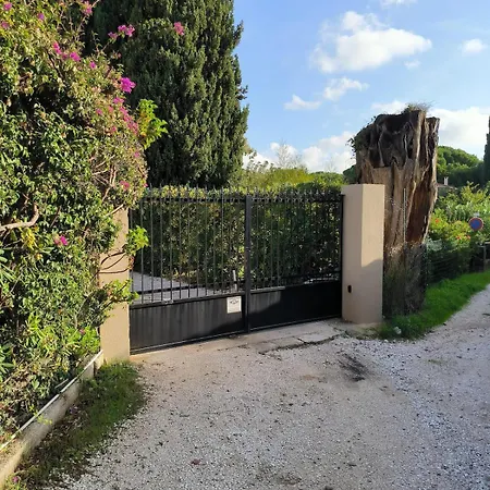 T2 Le Clos Fleuri Le Lavandou